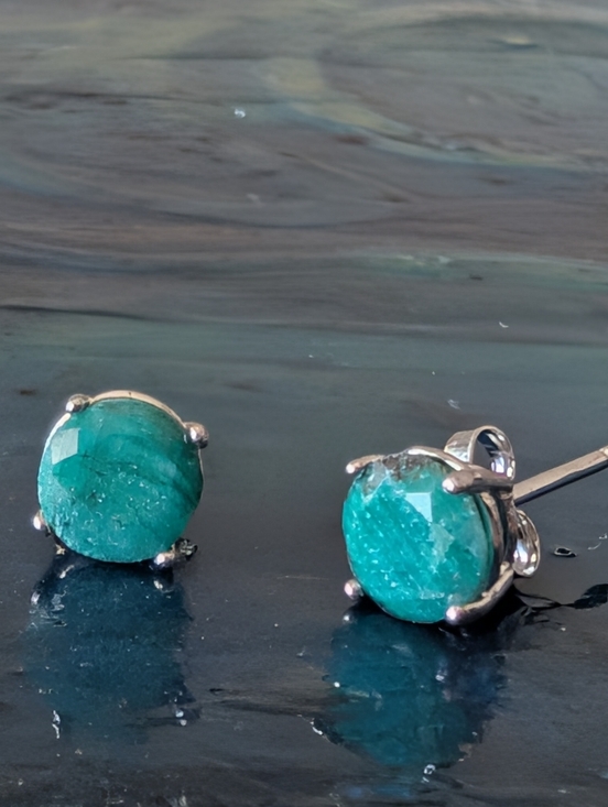 Jewelry - Sterling Silver Genuine Natural Emerald Corundum Stud Earrings